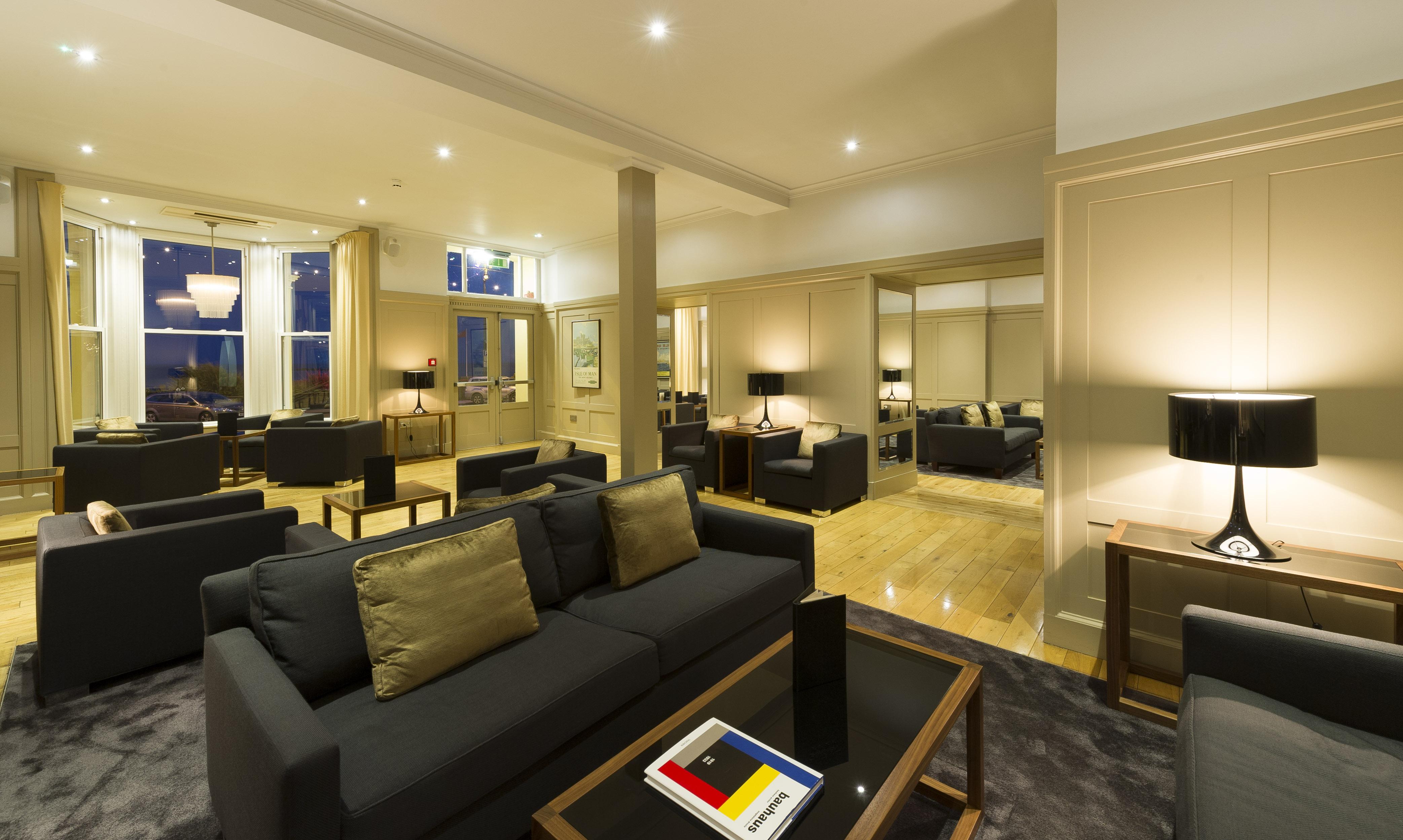 Claremont Hotel Douglas Esterno foto